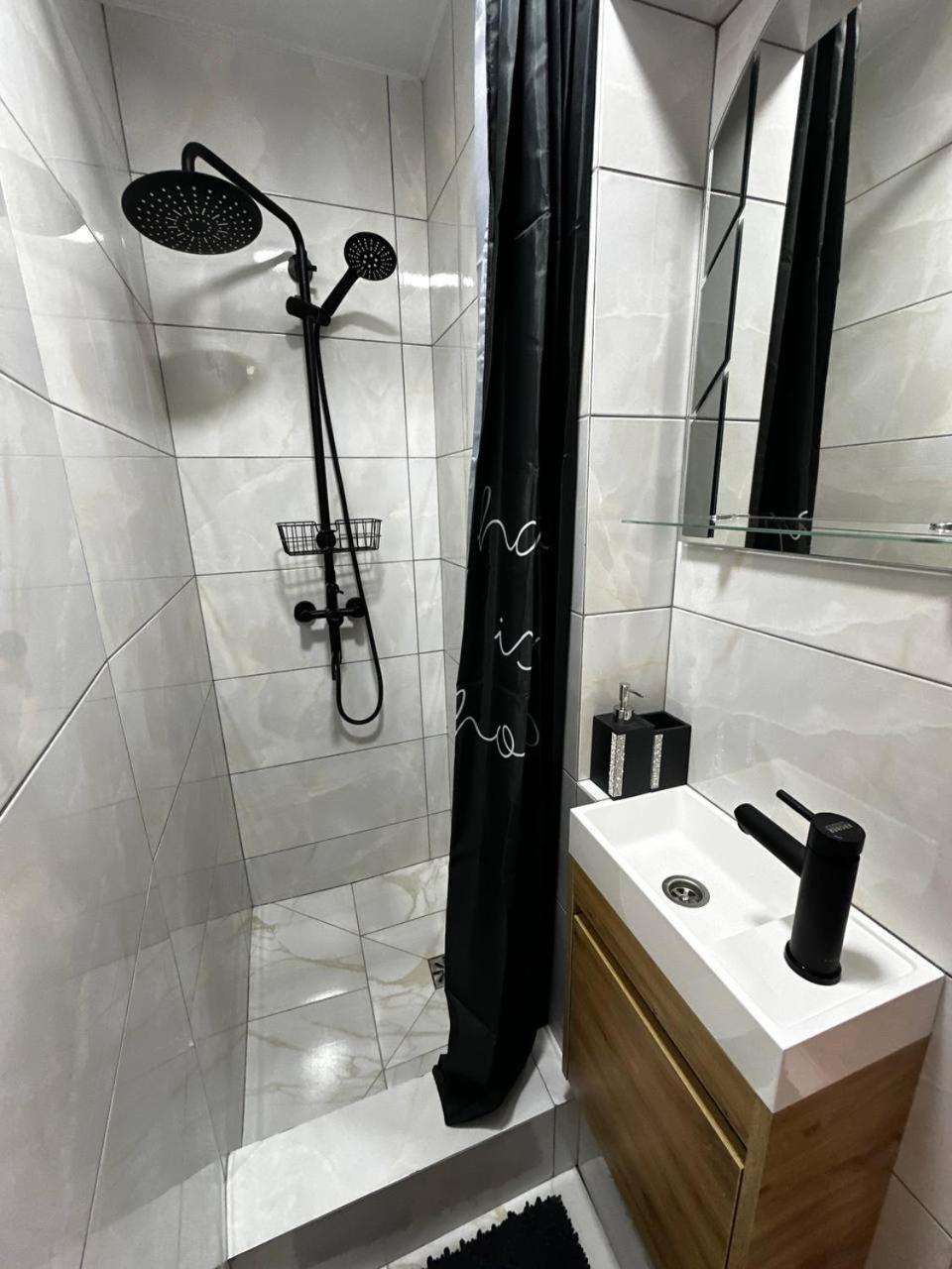Апартаменти В Центрі Львова !!! Luaran gambar